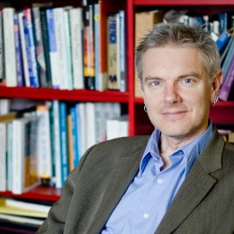 Headshot of professor Billinge