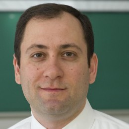 Headshot of Prof Odeh